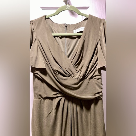 MAC DUGGAL FLOUNCE SLEEVE MIDI DRESS NWT 8 - Picture 6 of 9